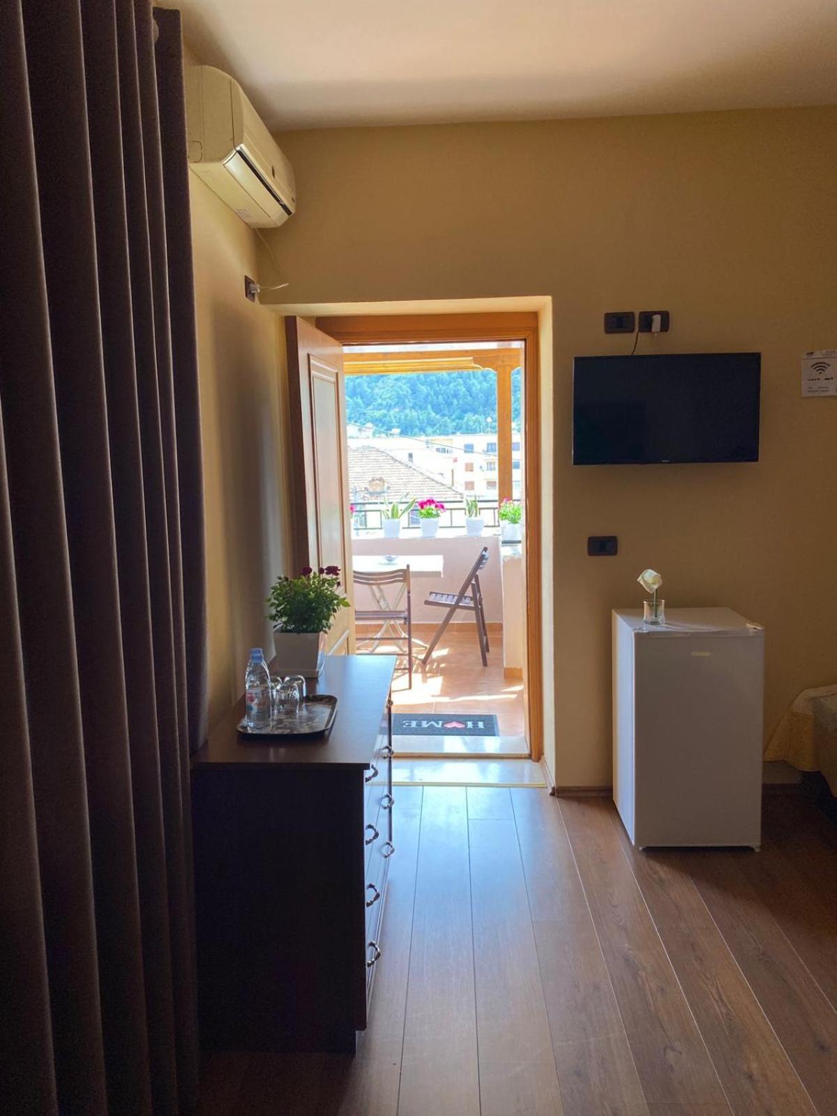 Vila Haznedari-City Center Berat Esterno foto