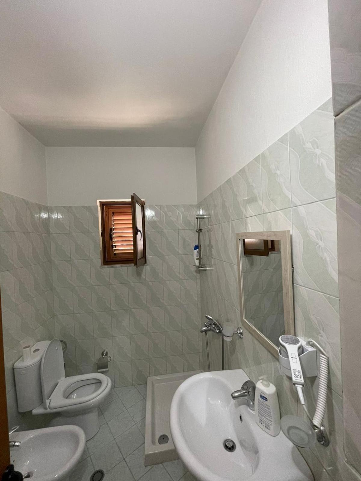 Vila Haznedari-City Center Berat Esterno foto