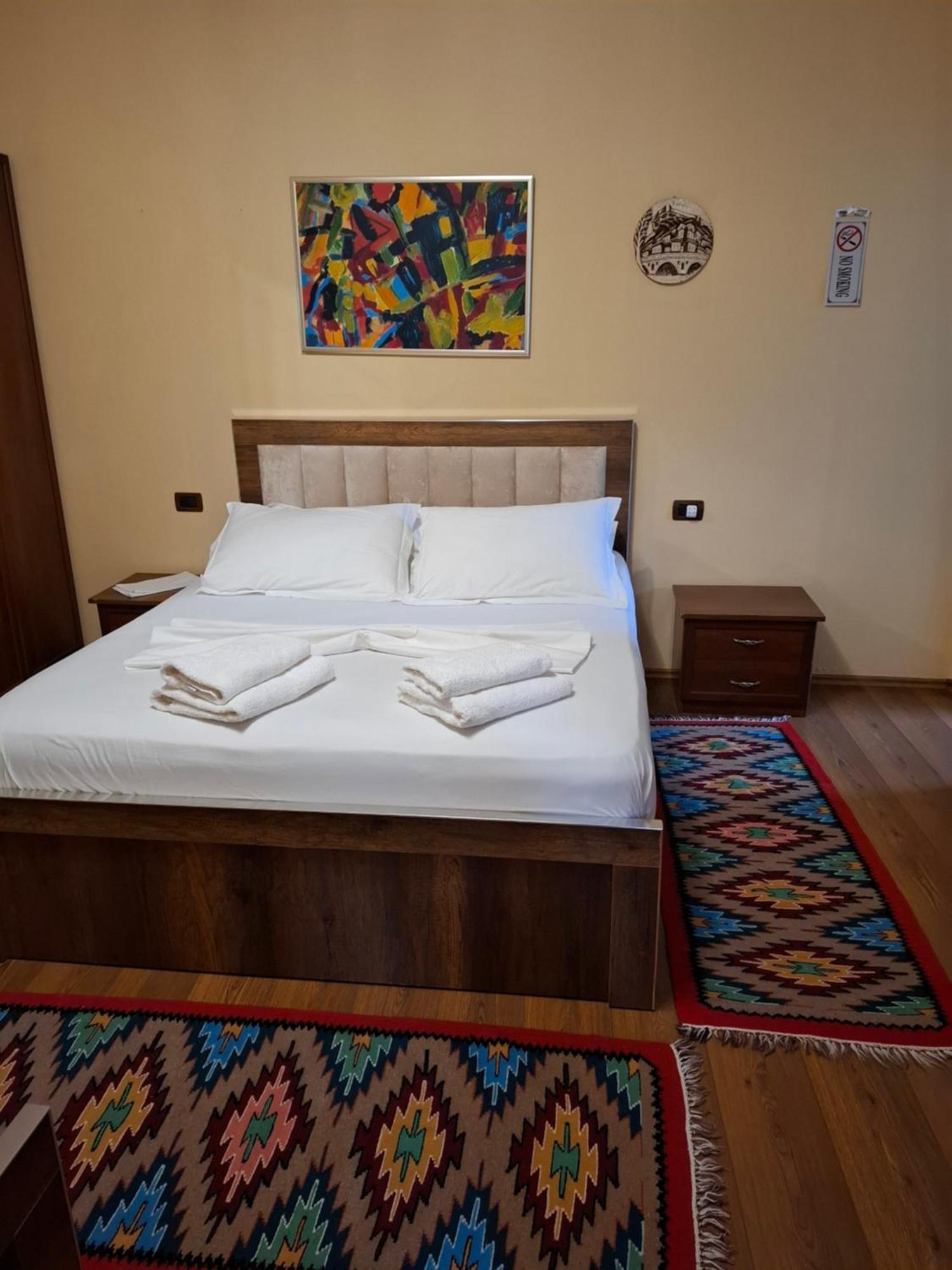 Vila Haznedari-City Center Berat Esterno foto